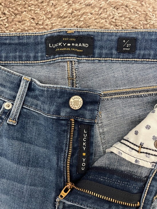 Lucky Brand Skinny Jeans in Medium Blue Wash - Picture 3 of 5